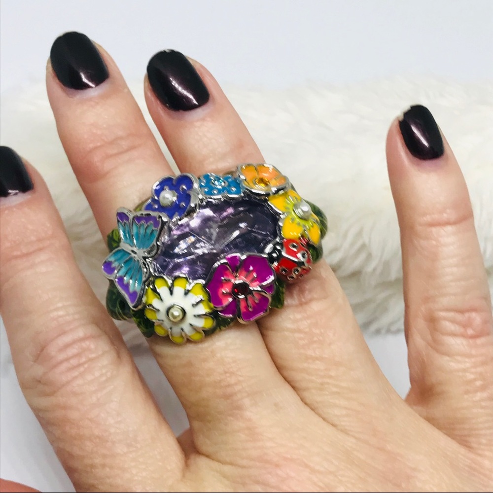 Avon Textured Flowers Double Ring - Picture 3 of 3